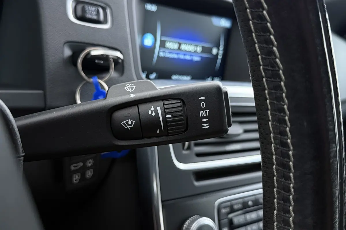 1.5 T3 Nordic+ | Trekhaak | Org NL | Dealer Ond. | R-Design | Stoelverwarming | Navigatie | Xenon |