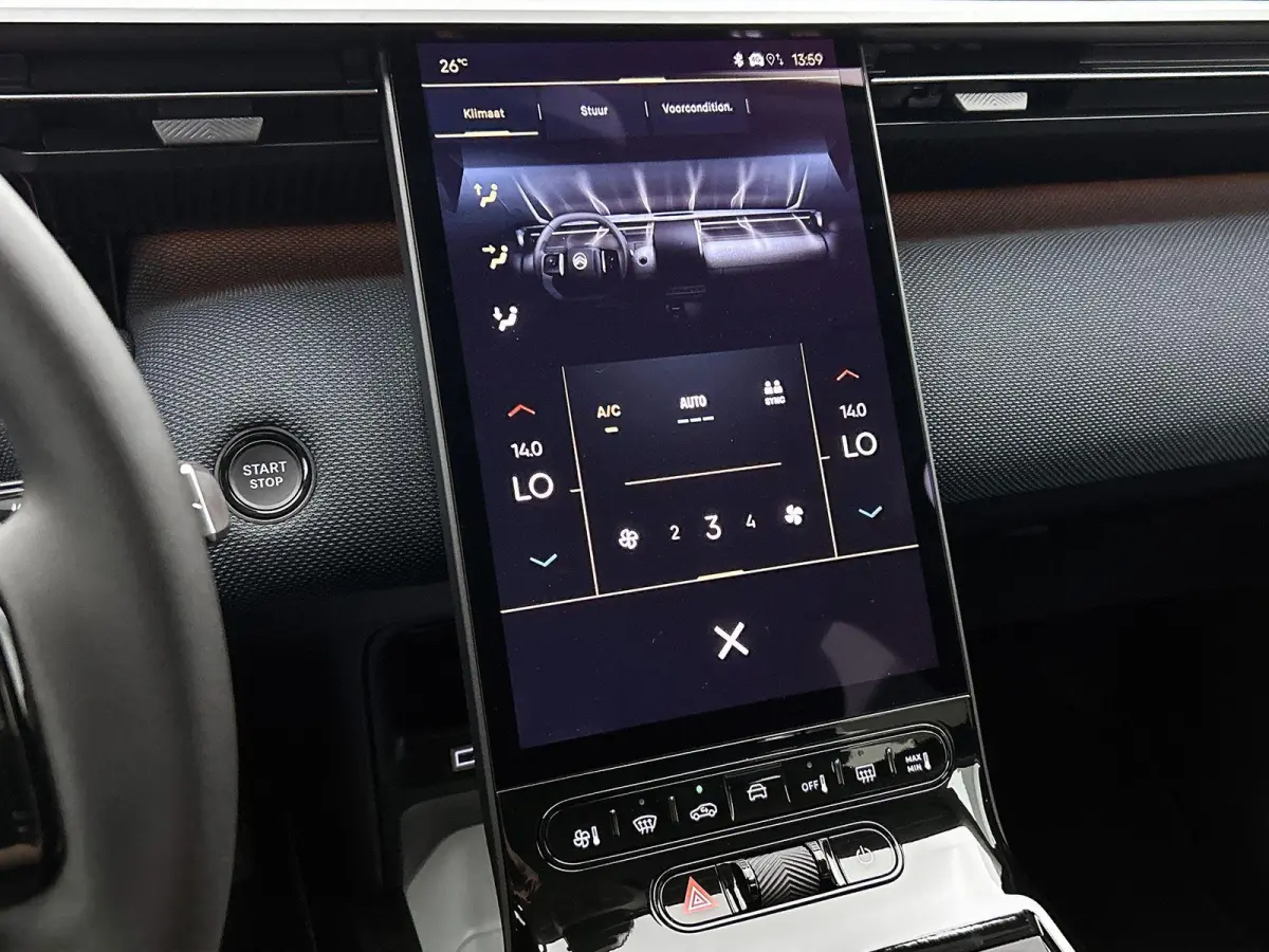 SUV Business Comfort Range 73 kWh 210pk | DEMO | Navigatie | 360° Camera | Handsfree achterklep | Adaptieve Cruise Control | Climate Control | Parkeersensoren v+a | Head-up display | LED ko