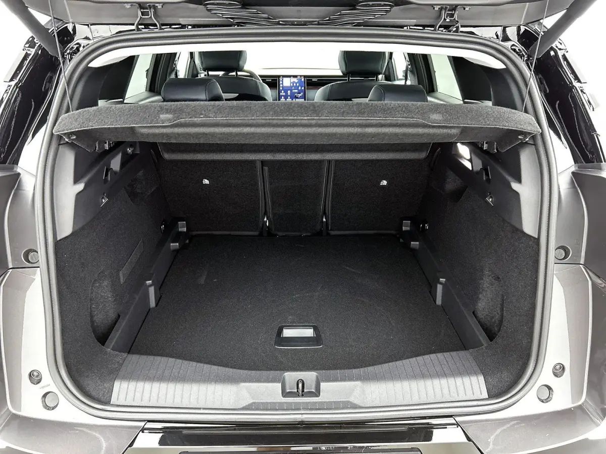 SUV Business Comfort Range 73 kWh 210pk | DEMO | Navigatie | 360° Camera | Handsfree achterklep | Adaptieve Cruise Control | Climate Control | Parkeersensoren v+a | Head-up display | LED ko