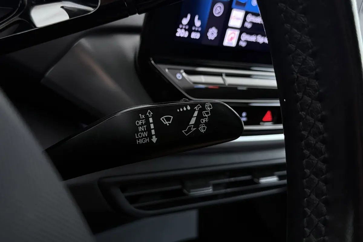 First 77 kWh | Uitklap Trekhaak | SOH 91% | Camera | Adap. Cruise | CarPlay |
