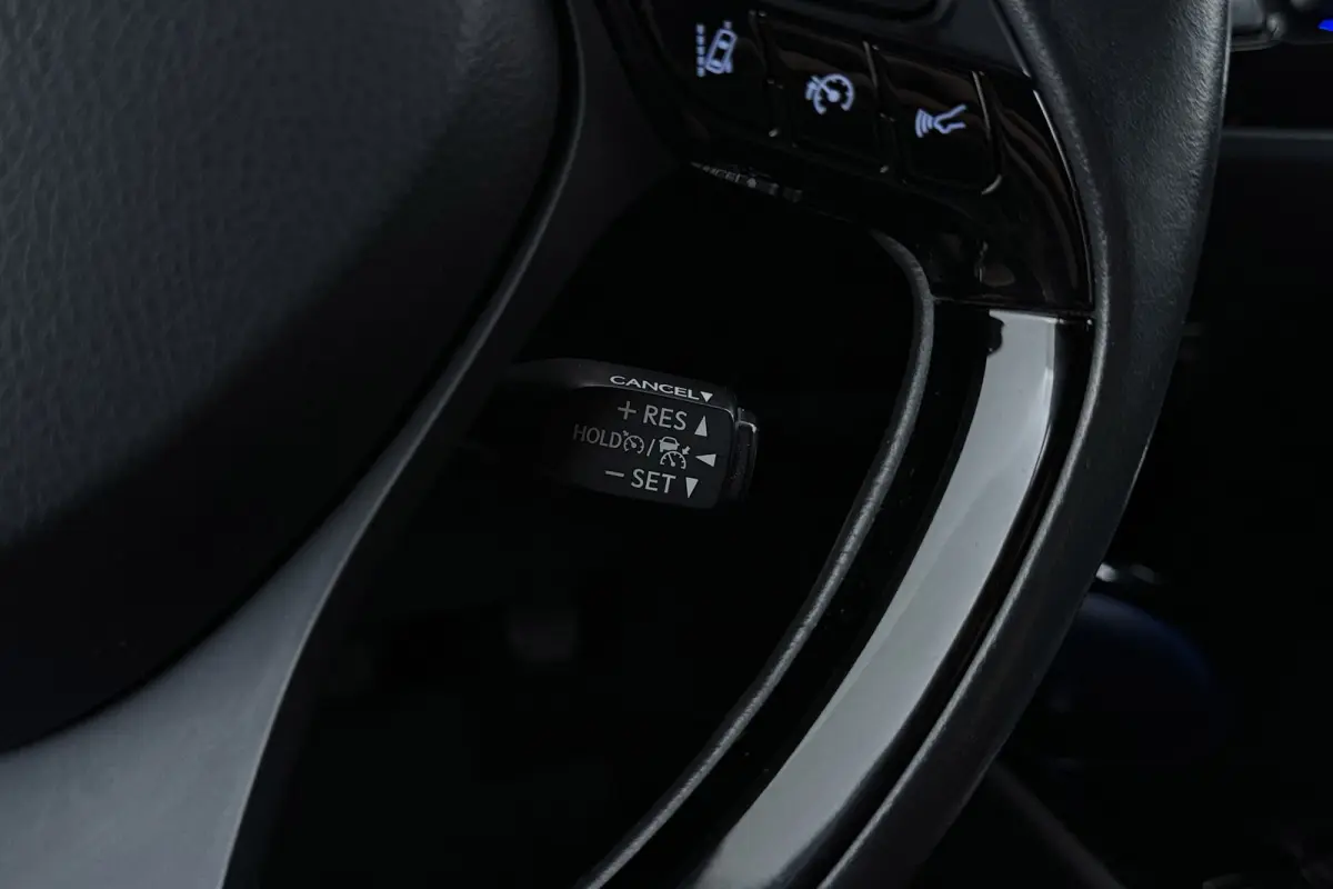 2.0 Hybrid Business Plus | Camera | Keyless | LED | Volledig Ond. | CarPlay | Stoelverwarming |