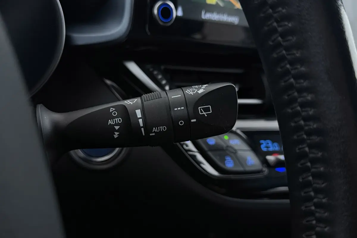 2.0 Hybrid Business Plus | Camera | Keyless | LED | Volledig Ond. | CarPlay | Stoelverwarming |