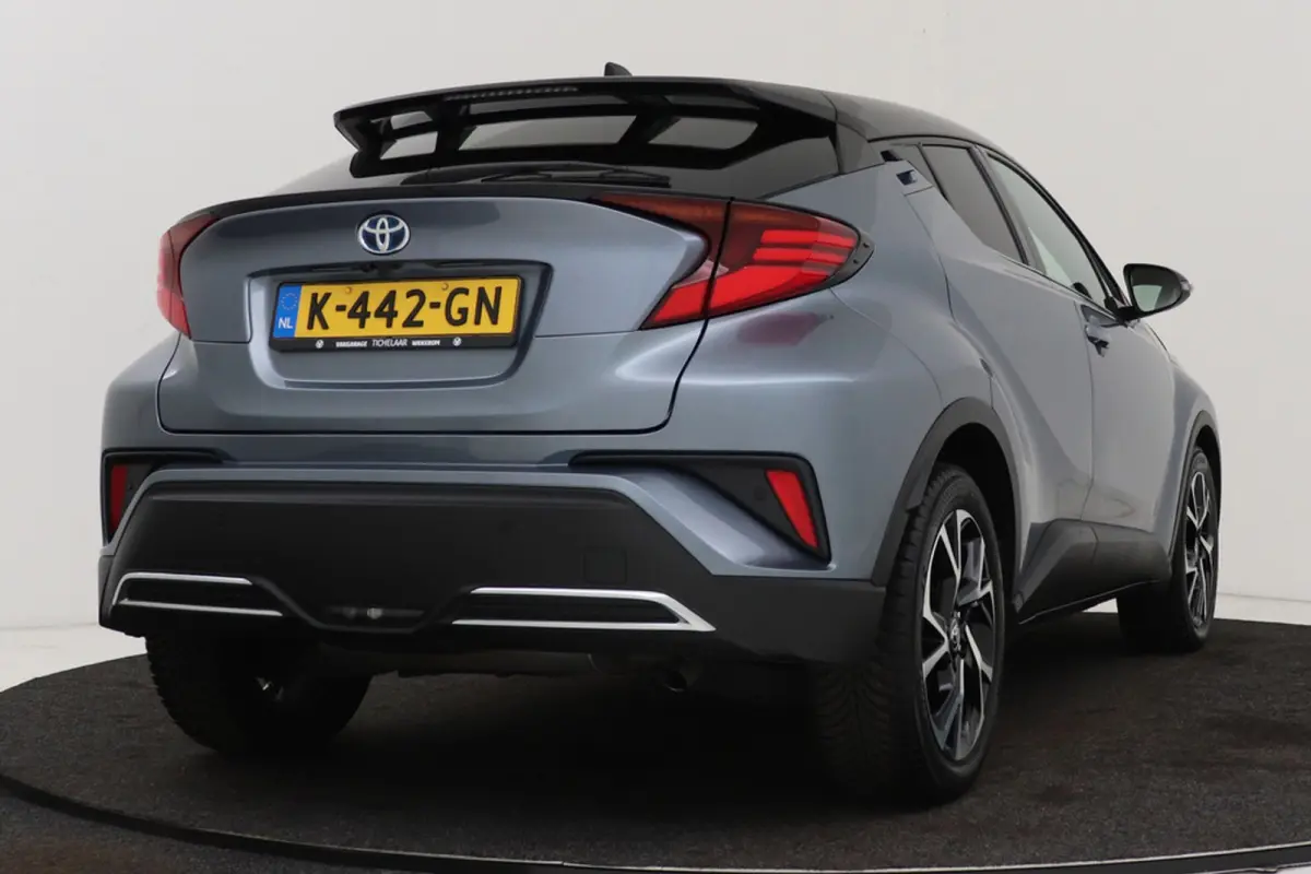 2.0 Hybrid Business Plus | Camera | Keyless | LED | Volledig Ond. | CarPlay | Stoelverwarming |