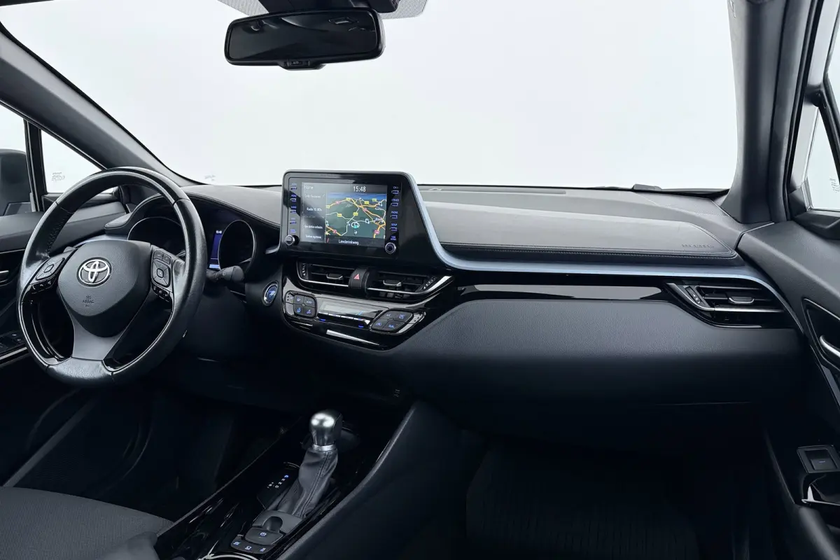 2.0 Hybrid Business Plus | Camera | Keyless | LED | Volledig Ond. | CarPlay | Stoelverwarming |