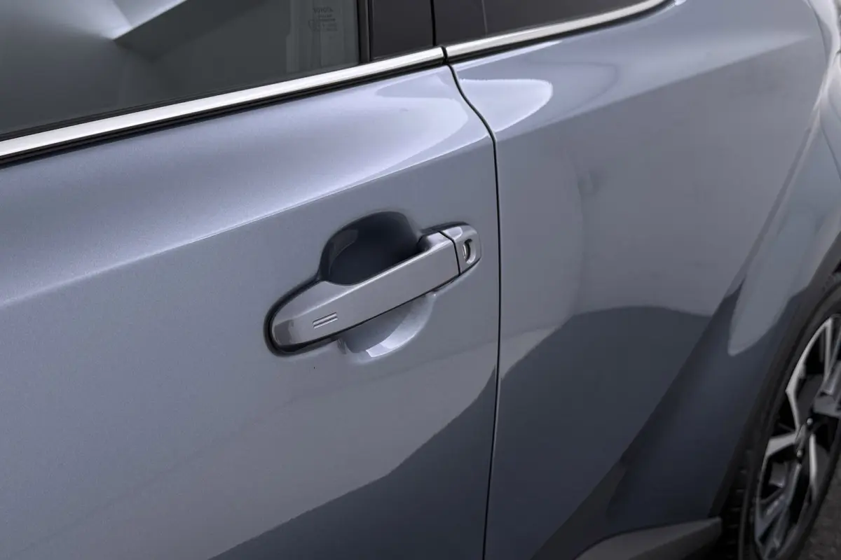 2.0 Hybrid Business Plus | Camera | Keyless | LED | Volledig Ond. | CarPlay | Stoelverwarming |