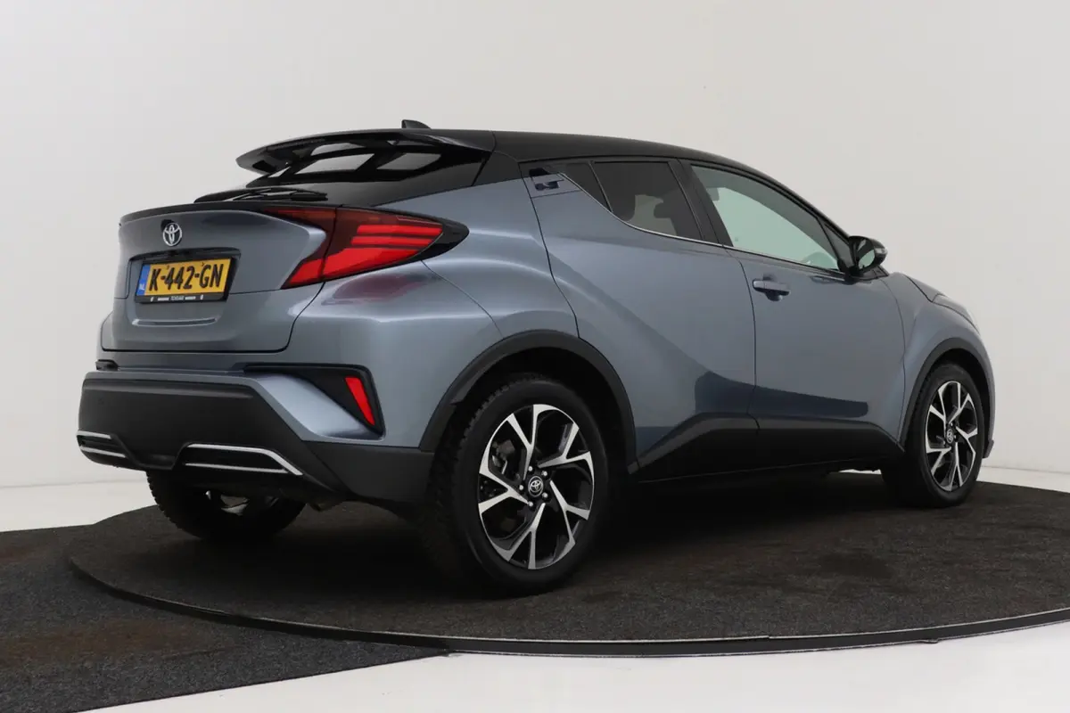 2.0 Hybrid Business Plus | Camera | Keyless | LED | Volledig Ond. | CarPlay | Stoelverwarming |