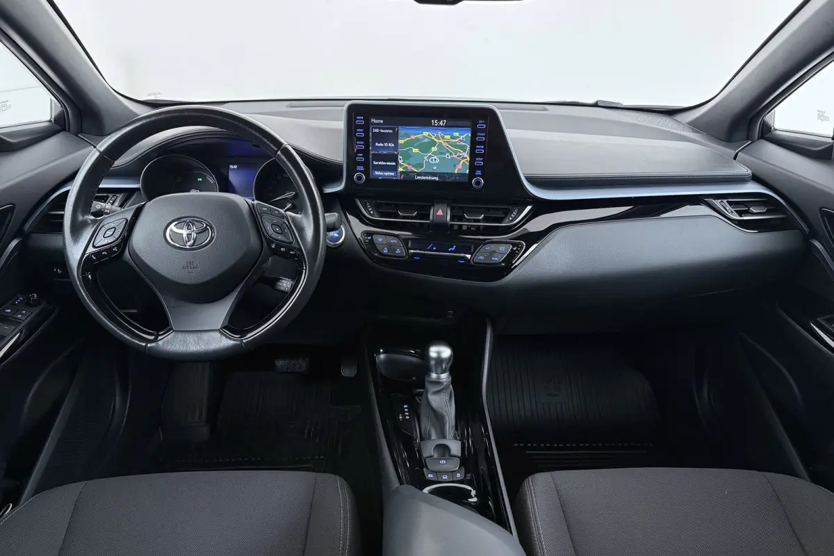 2.0 Hybrid Business Plus | Camera | Keyless | LED | Volledig Ond. | CarPlay | Stoelverwarming |