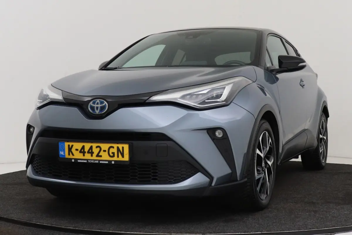 2.0 Hybrid Business Plus | Camera | Keyless | LED | Volledig Ond. | CarPlay | Stoelverwarming |
