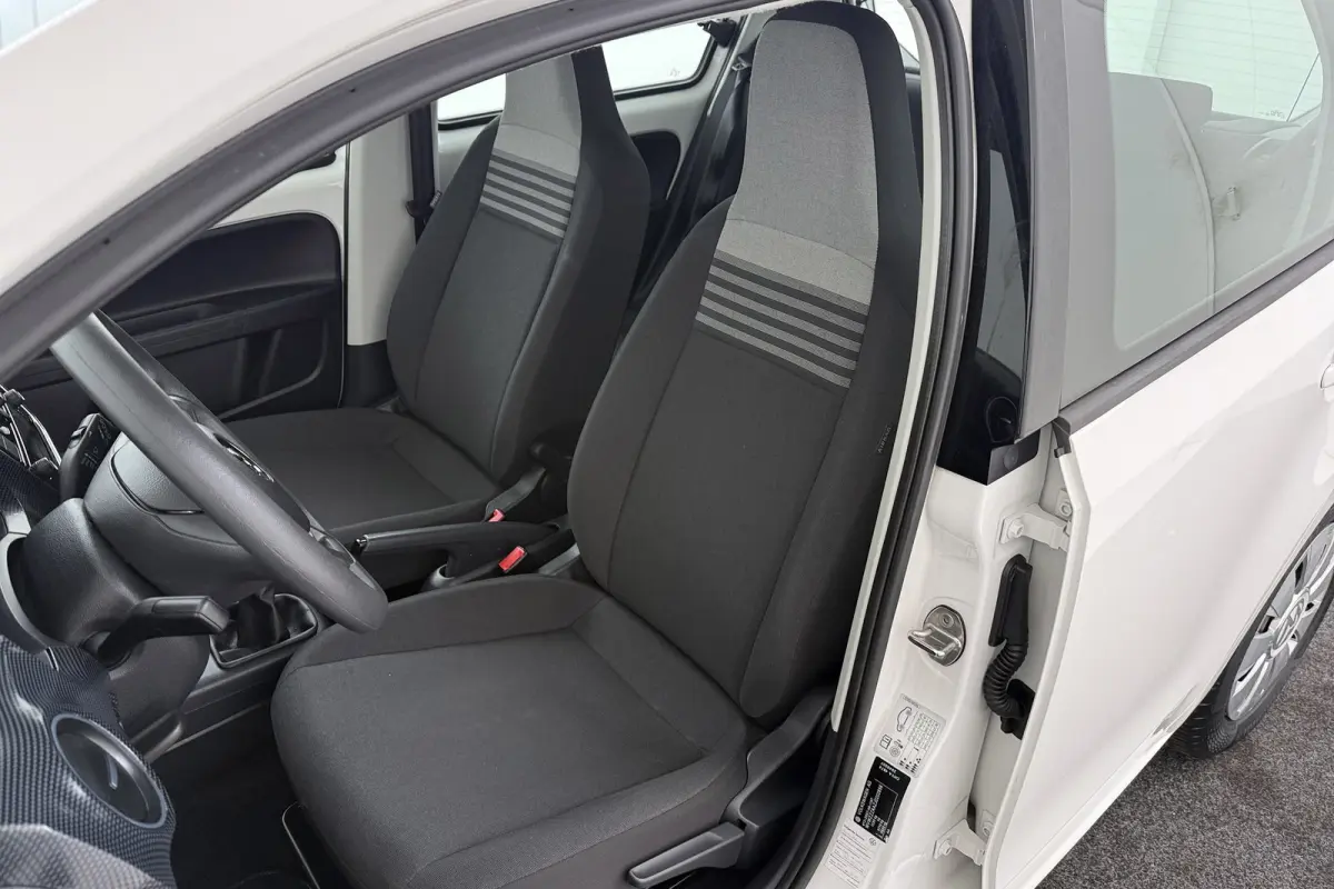 Up! 1.0 BMT move up! | Org NL | 65.000 KM!! | Airco | Navigatie Via Telefoon | Bluetooth |