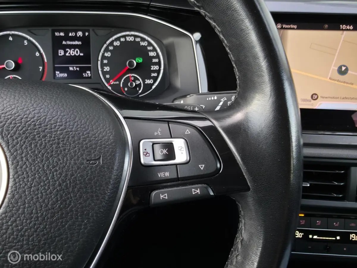 1.0 TSI R-line / Navi / Carplay / Camera