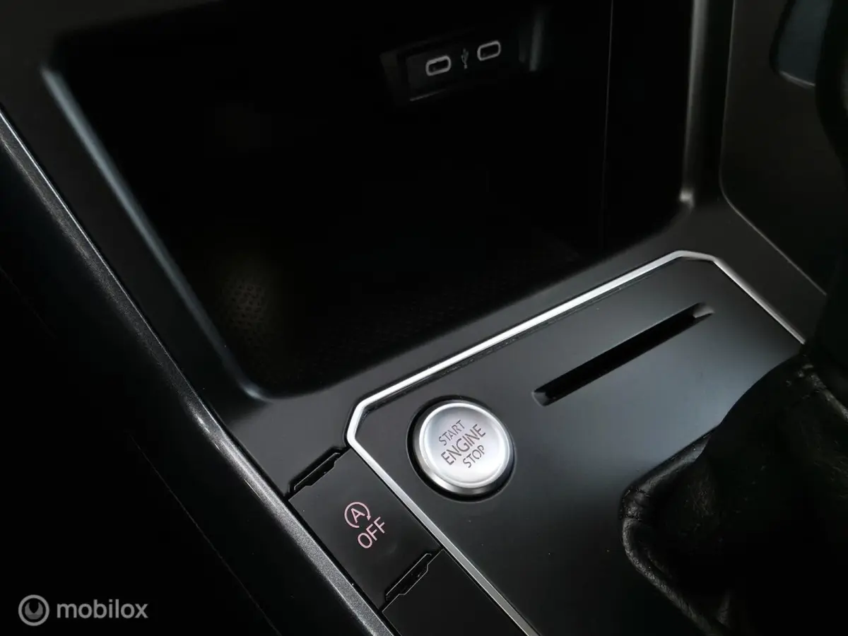 1.0 TSI R-line / Navi / Carplay / Camera