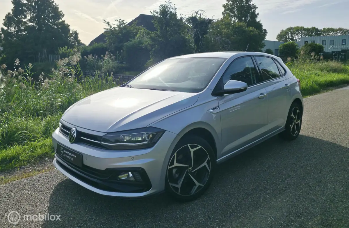 1.0 TSI R-line / Navi / Carplay / Camera