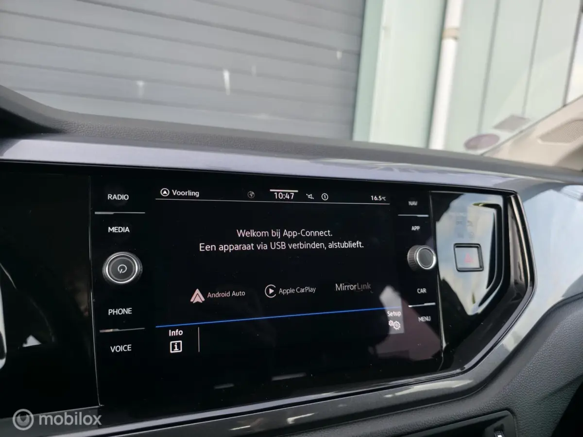 1.0 TSI R-line / Navi / Carplay / Camera