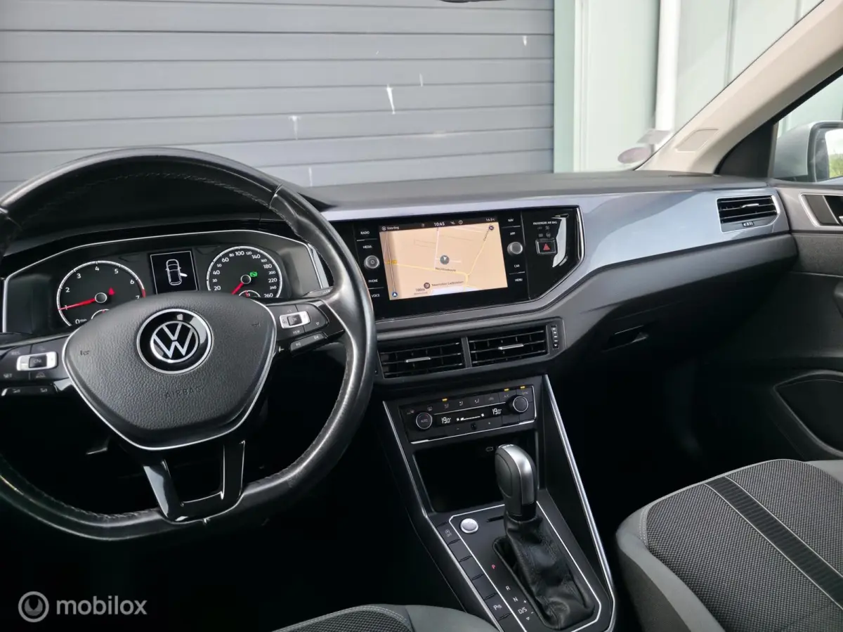 1.0 TSI R-line / Navi / Carplay / Camera