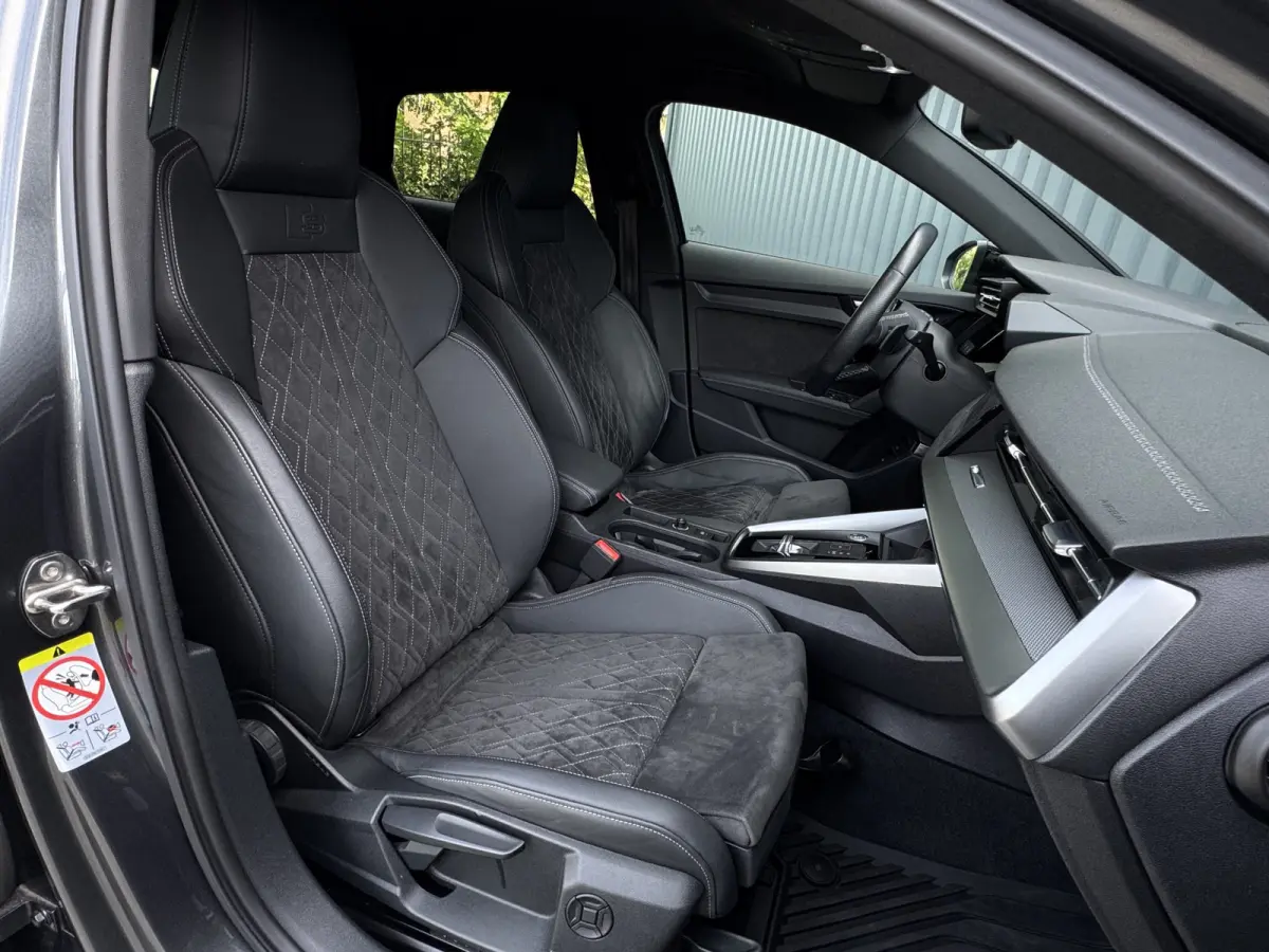 40 TFSI PHEV S Line 204 pk Dealeronderhouden