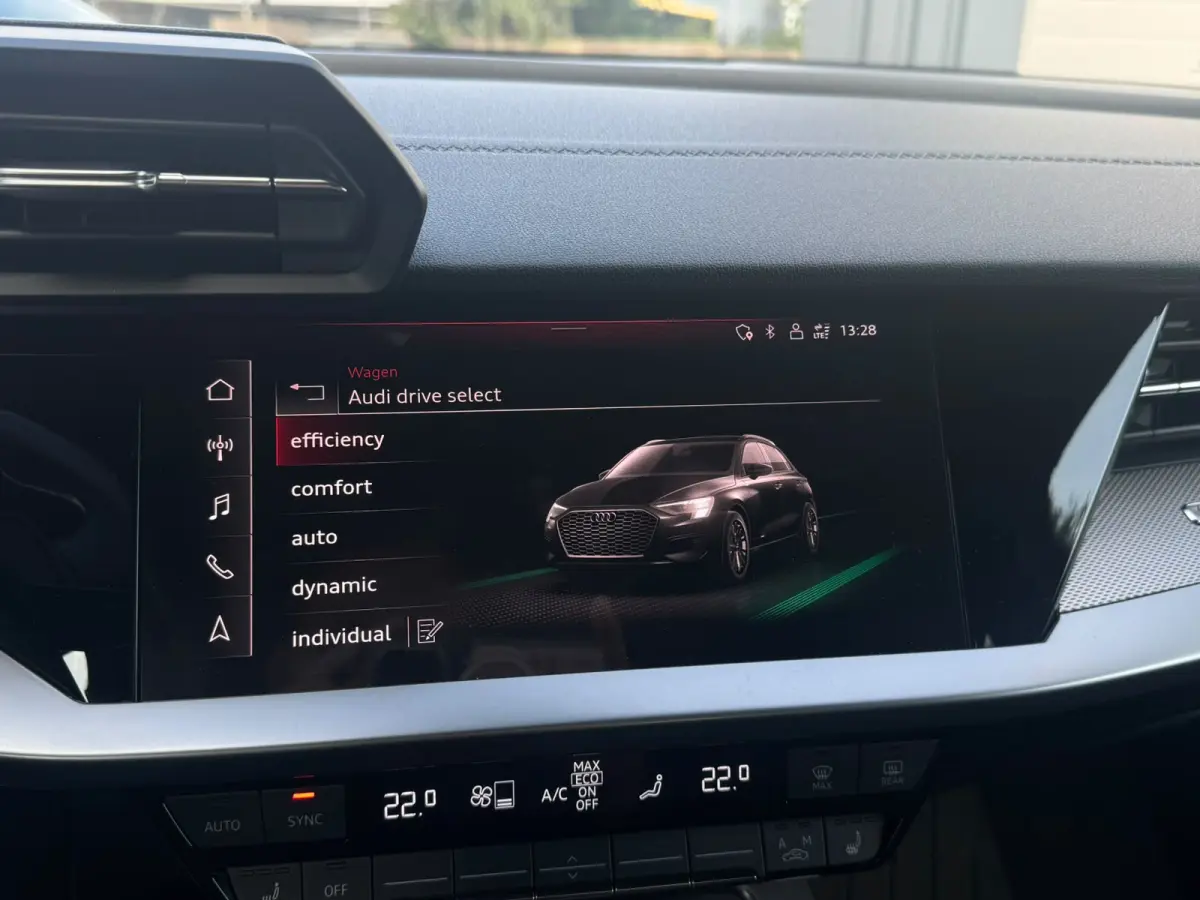40 TFSI PHEV S Line 204 pk Dealeronderhouden