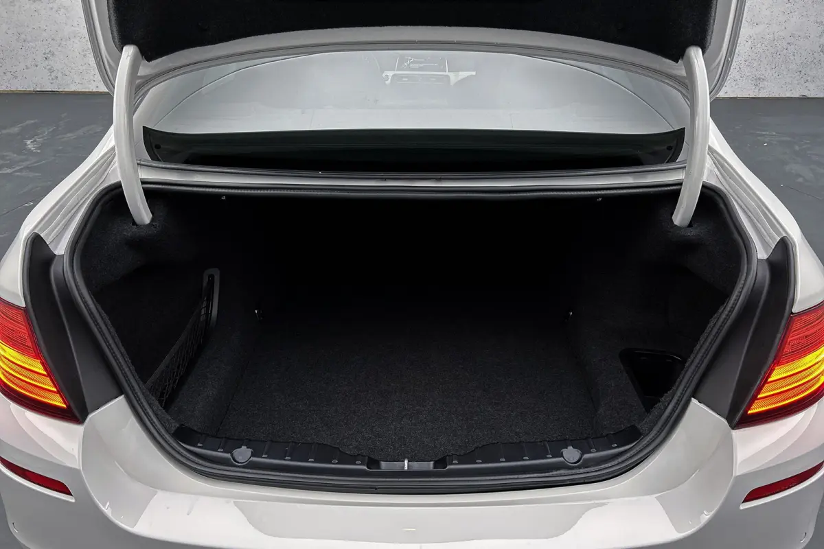 M5 Competition Package | Lederen bekleding | Schuifdak | Camera