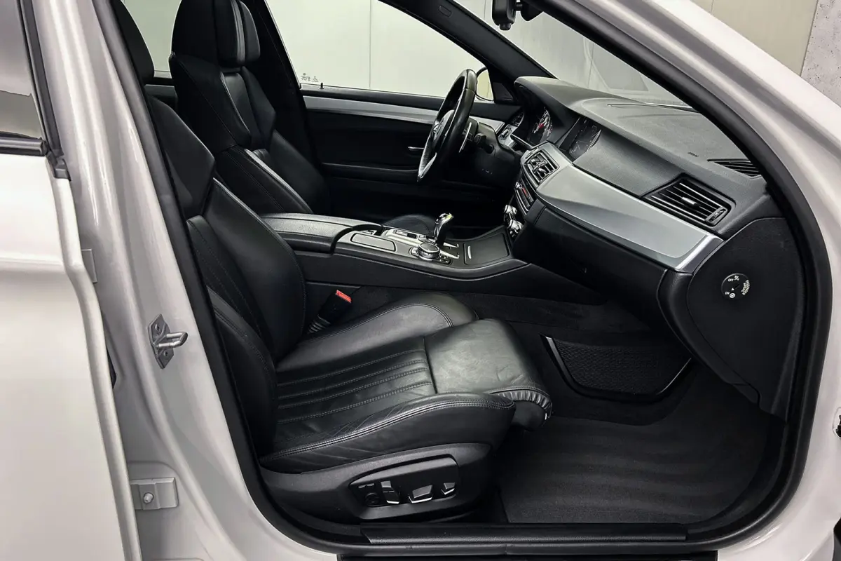 M5 Competition Package | Lederen bekleding | Schuifdak | Camera