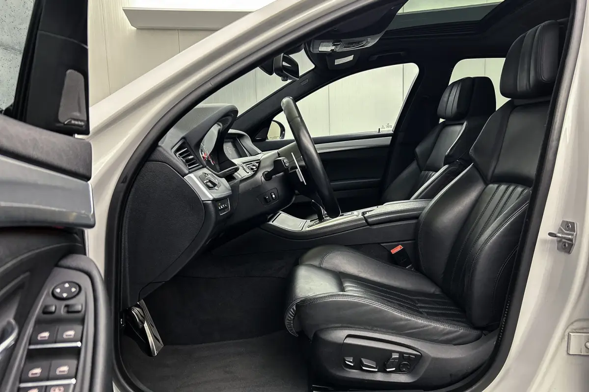 M5 Competition Package | Lederen bekleding | Schuifdak | Camera