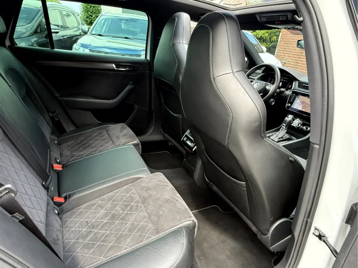 1.4 TSI iV Sportline Business Panoramadak, Trekhaak