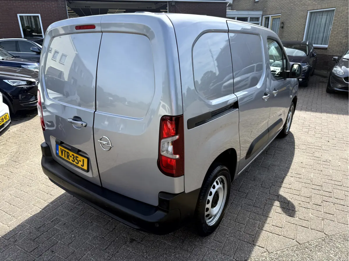 1.5D 130pk Automaat Navi, App Connect