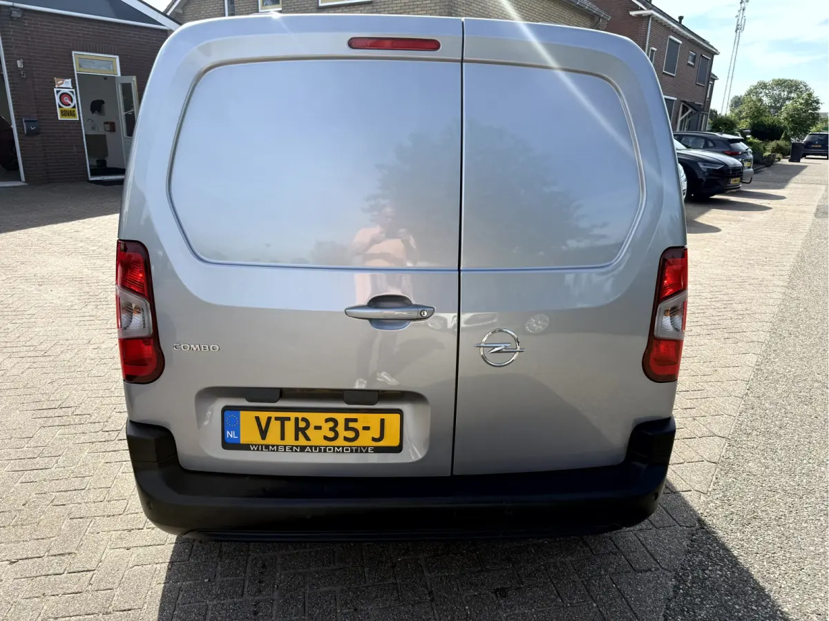 1.5D 130pk Automaat Navi, App Connect