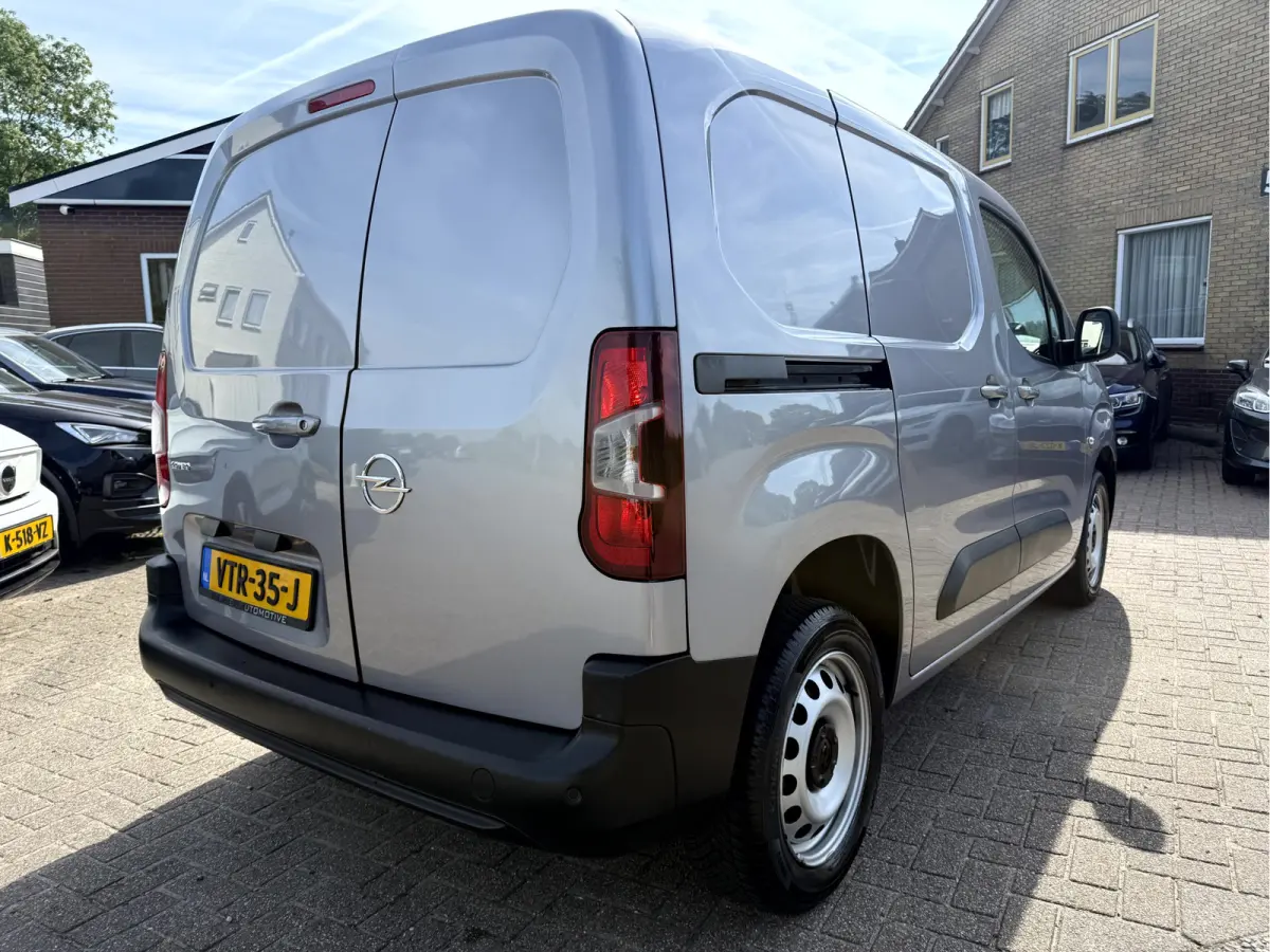 1.5D 130pk Automaat Navi, App Connect