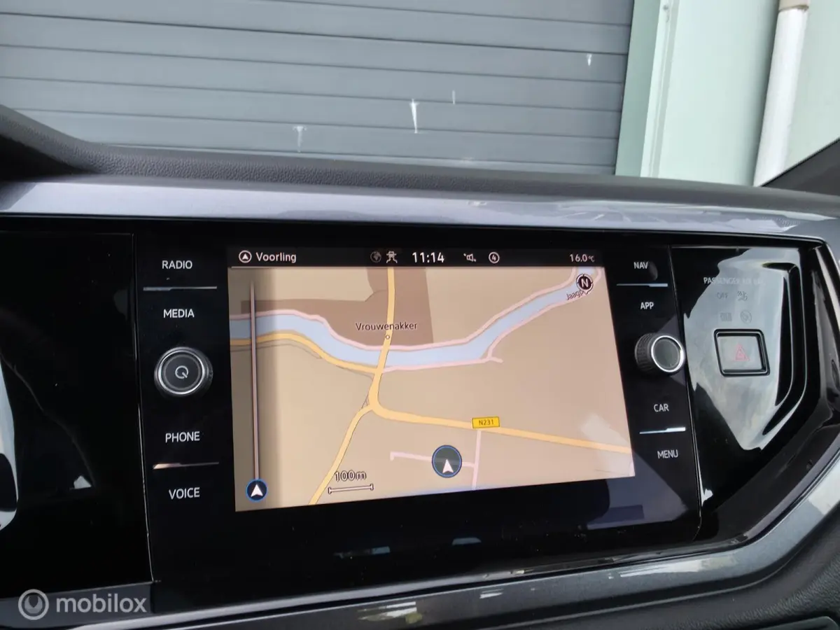 1.0 TSI R-line / Pano / Carplay / Camera