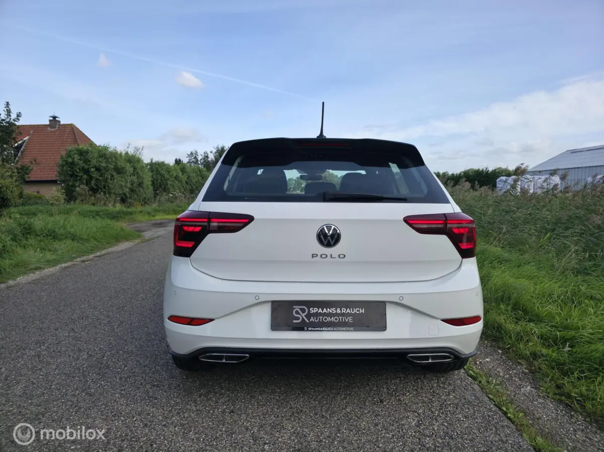 1.0 TSI R-line / Pano / Carplay / Camera