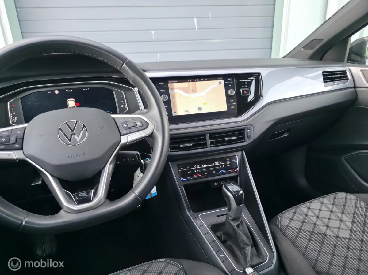 1.0 TSI R-line / Pano / Carplay / Camera