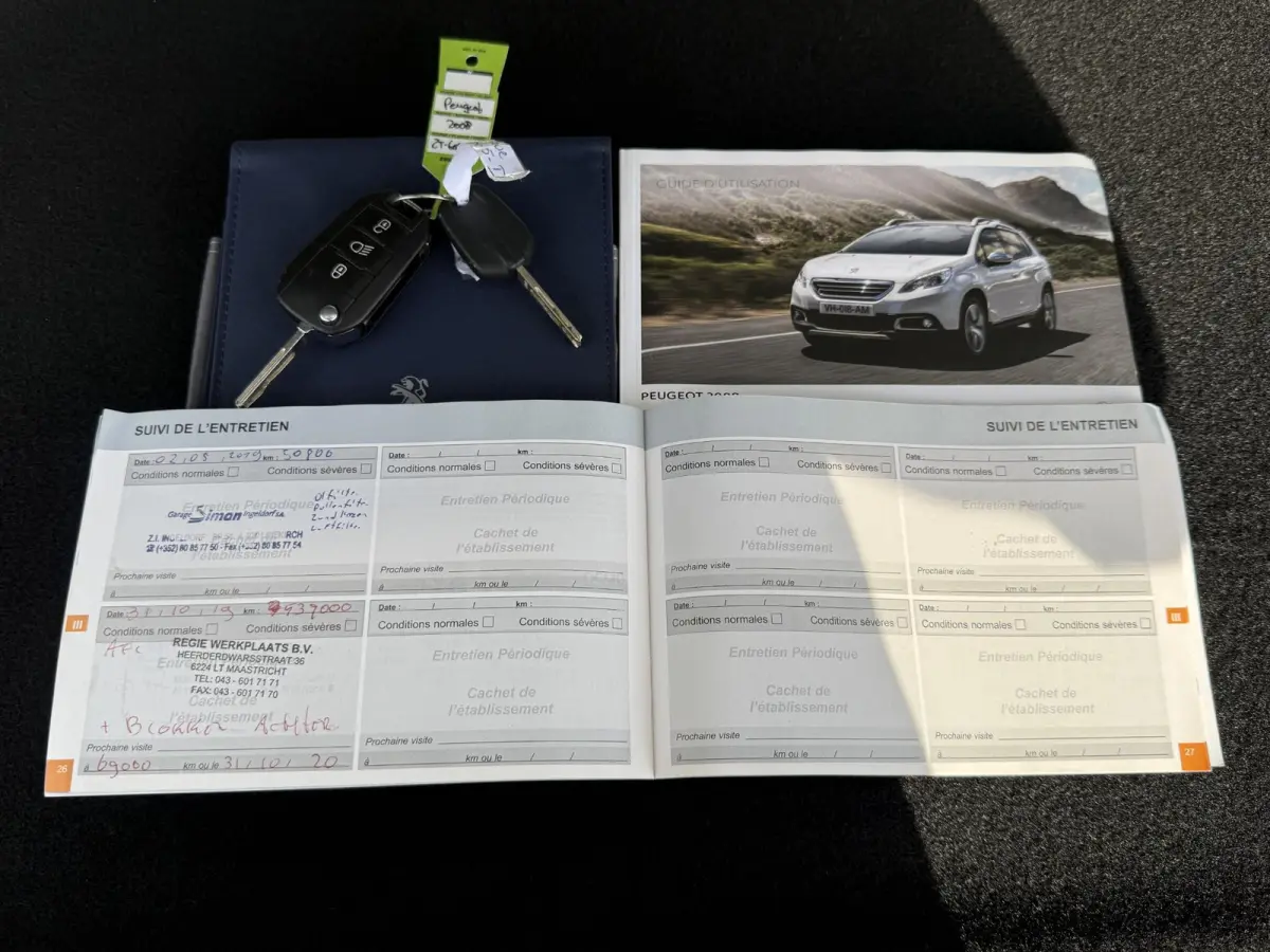 1.2 PureTech Féline 1e Eigenaar|Navi|Pano|Clima|Cruise|PDC V+A|Stoelverwarming|Nieuwe APK bij Aflevering
