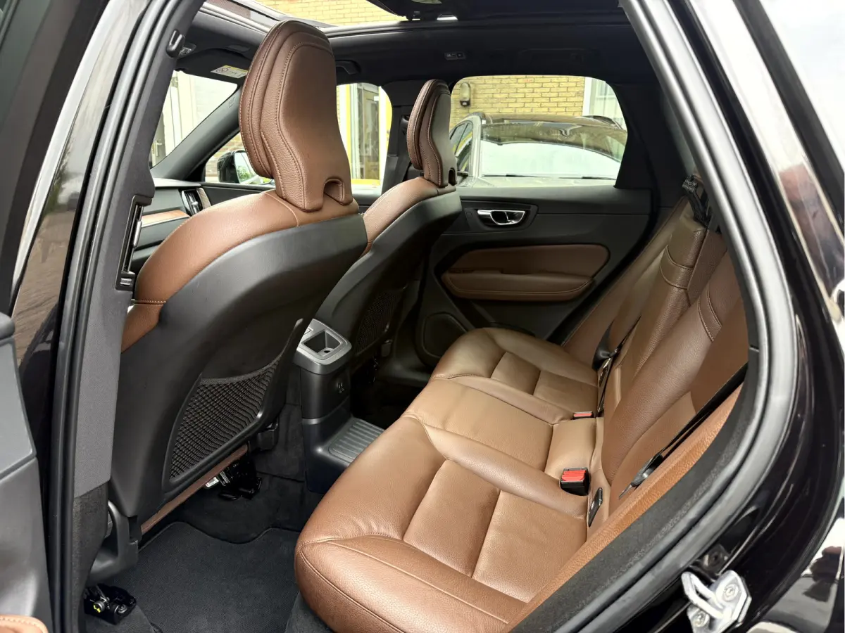 2.0 T6 AWD Business Pro Panoramadak, Trekhaaak, NL. Auto