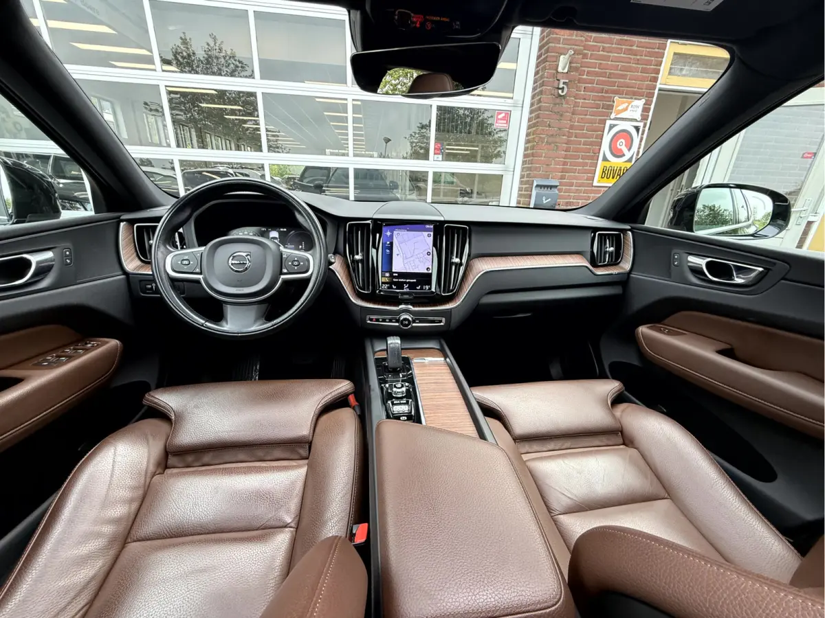 2.0 T6 AWD Business Pro Panoramadak, Trekhaaak, NL. Auto