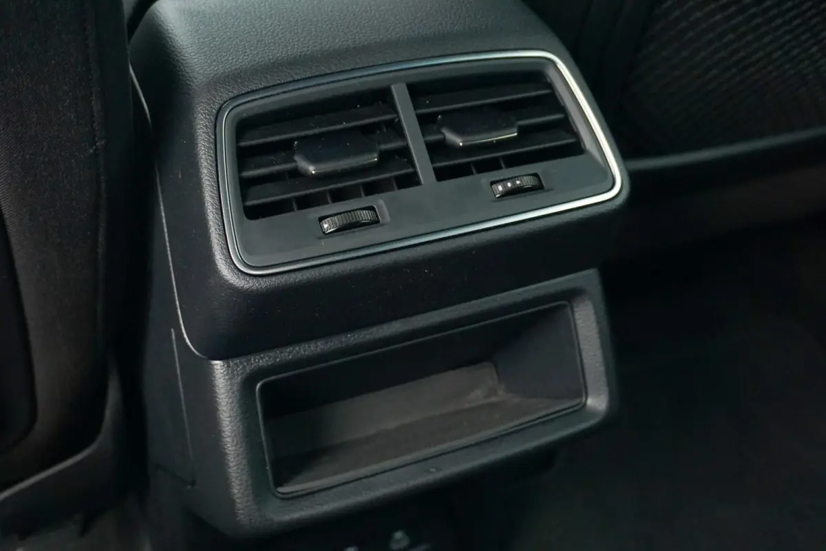 55 408pk Quattro Advanced Edition 95 kWh | Trekhaak | Camera | Smartphone Interface | Ambiente Lichtpakket Plus | Optie Zwart | Trekhaak
