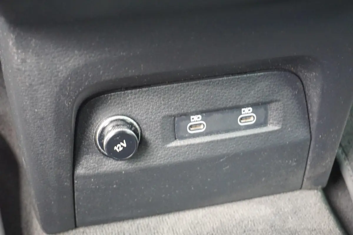 55 408pk Quattro Advanced Edition 95 kWh | Trekhaak | Camera | Smartphone Interface | Ambiente Lichtpakket Plus | Optie Zwart | Trekhaak