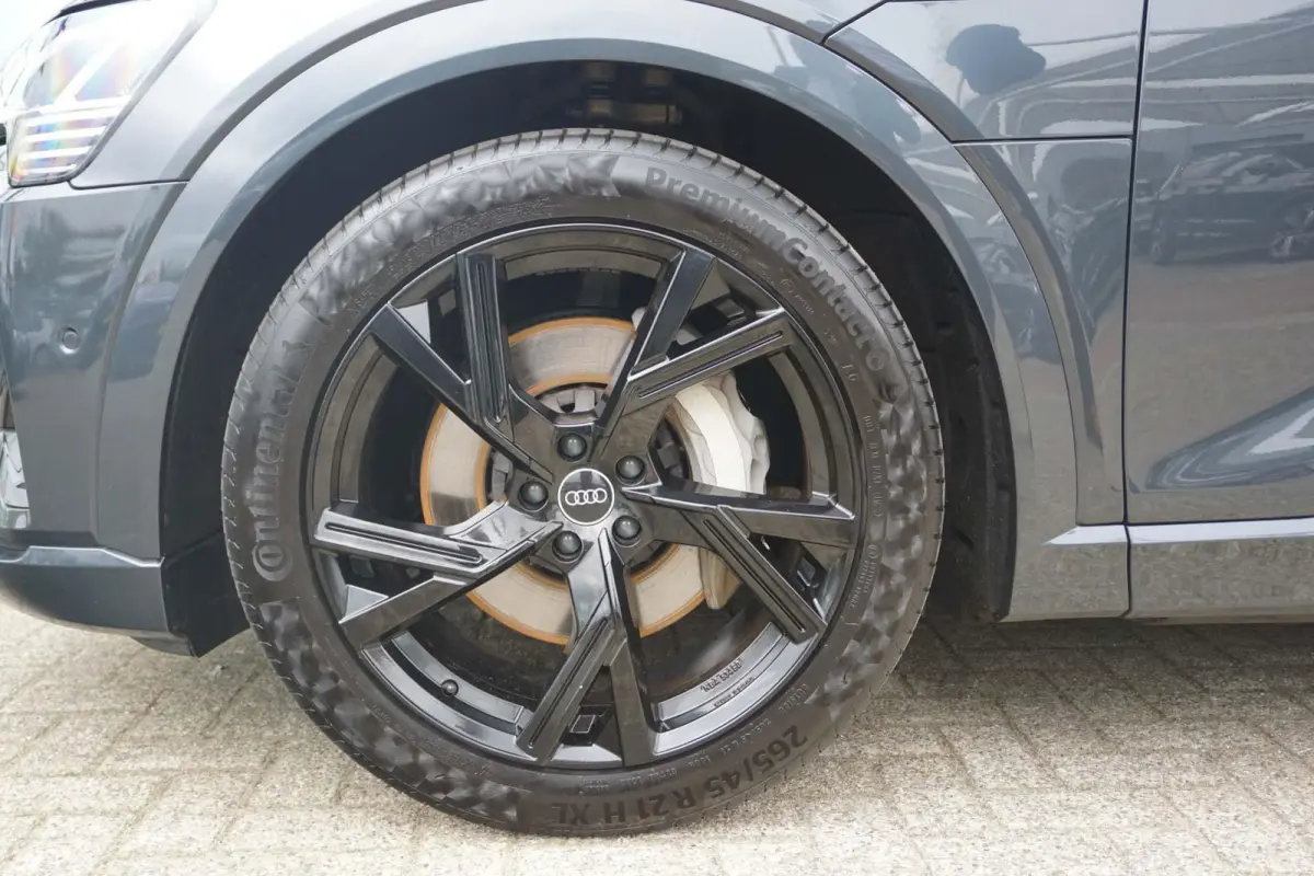 55 408pk Quattro Advanced Edition 95 kWh | Trekhaak | Camera | Smartphone Interface | Ambiente Lichtpakket Plus | Optie Zwart | Trekhaak