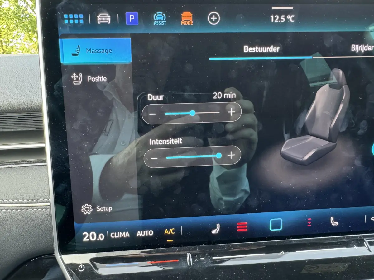 77 kWh Pro Business VAN:47.900,- VOOR: 44.440,- UW HERFSTVOORDEEL:3.460,- SOH 96%| 360 CAMERA | ELEKTRISCHE ACHTERKLEP| DODE HOEK SENSOR | ELEKTRISCHE TREKHAAK | STOEL + STUURVERWARMING + MA