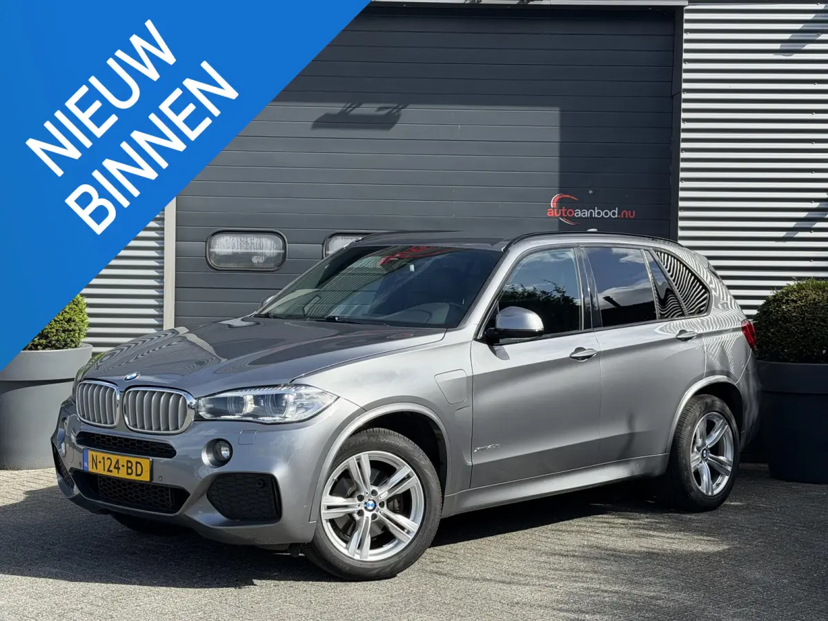 xDrive40e iPerformance High Executive M-Sport | Navigatie | Parkeersensoren | Sportstoelen | Stoelverwarming |
