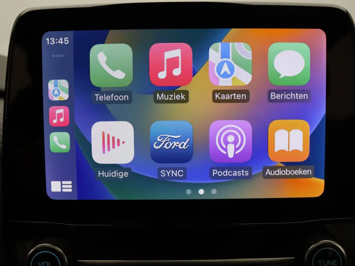 155pk EcoBoost ST-Line X Apple Carplay/Android Auto | Climate