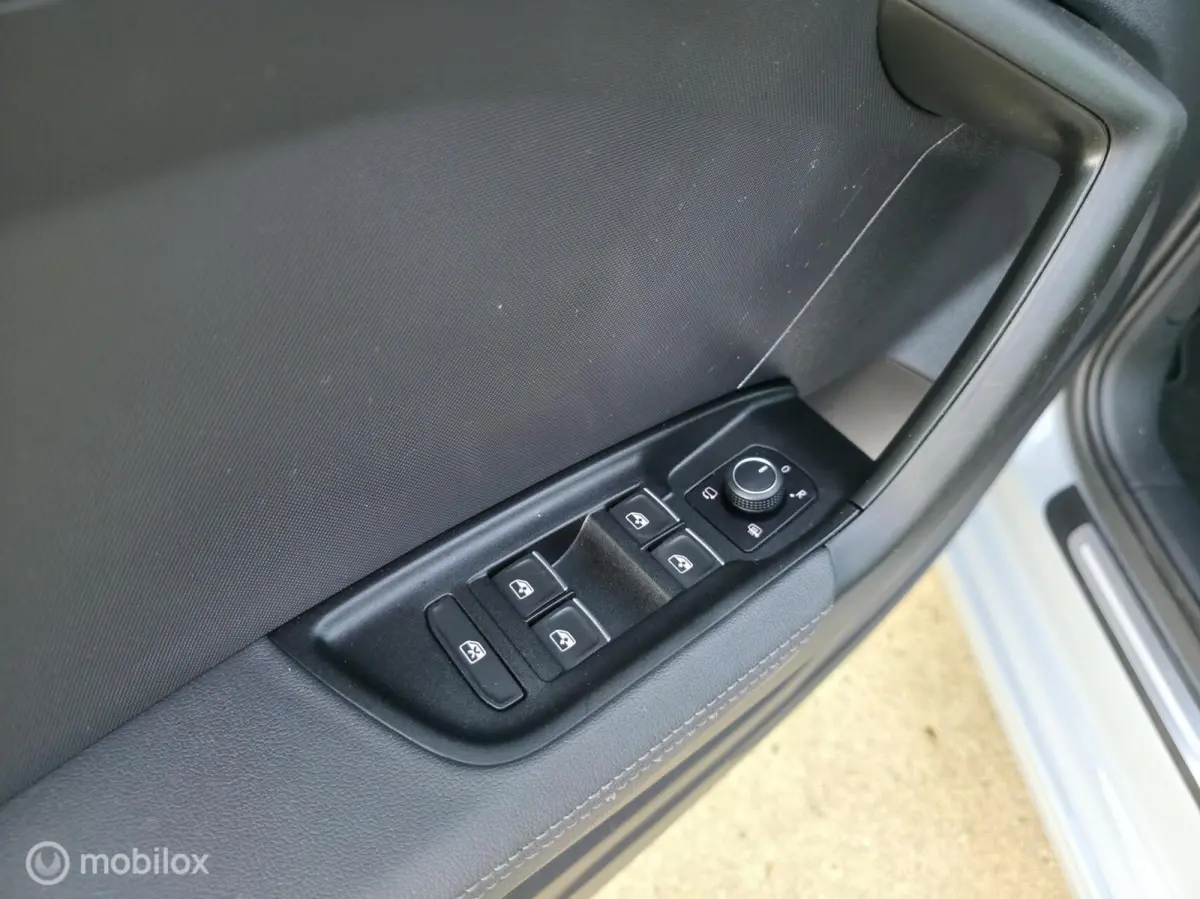 25 TFSI / Camera / Carplay / Virtual