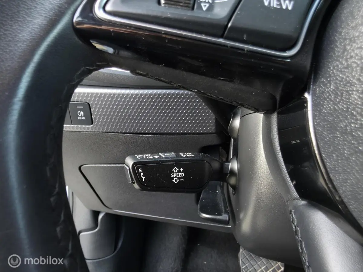 25 TFSI / Camera / Carplay / Virtual