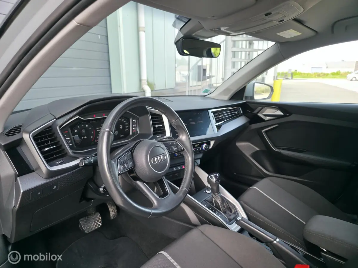 25 TFSI / Camera / Carplay / Virtual