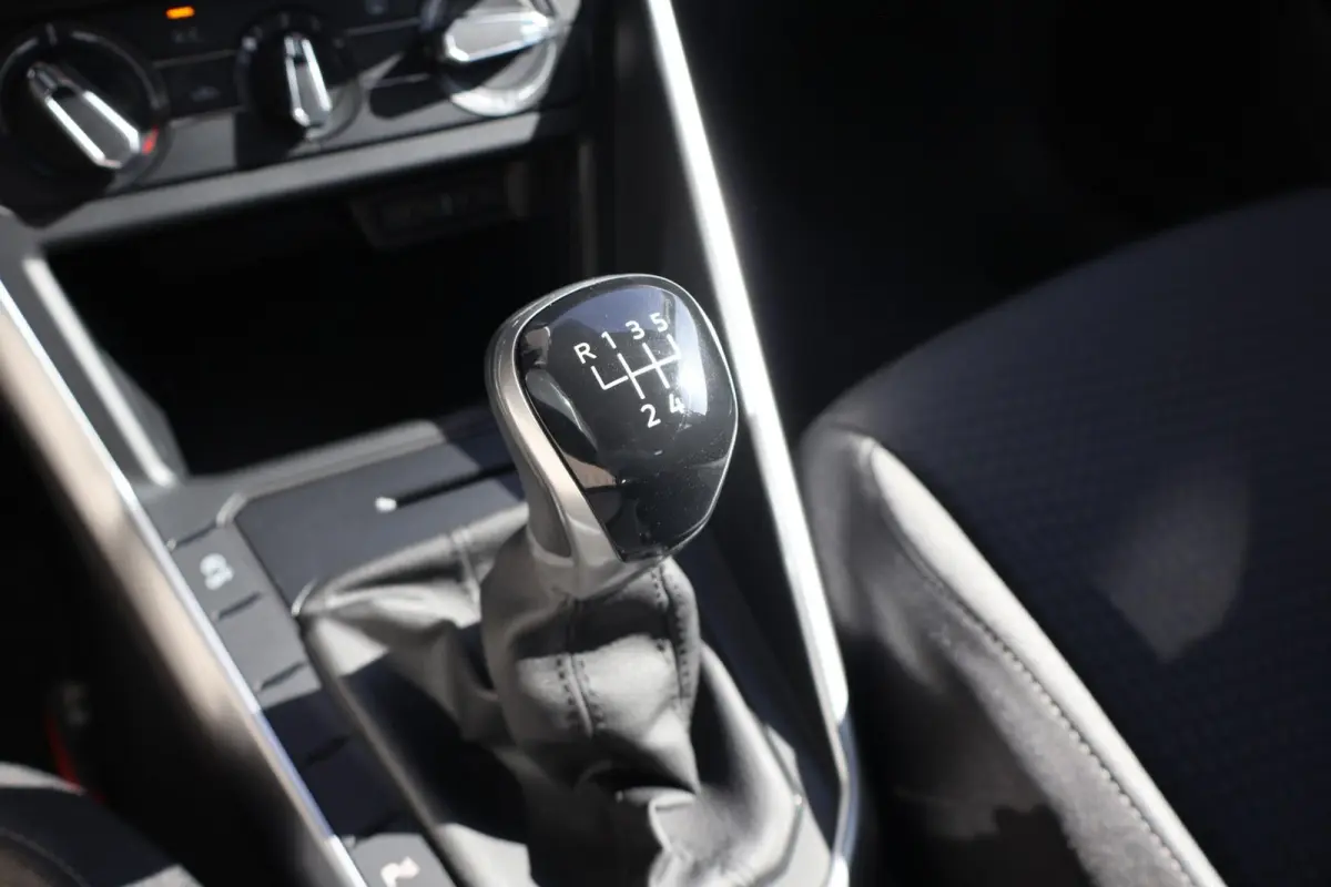 1.0 TSI 95pk Life | Adaptive Cruise | Carplay | PDC | DAB Radio