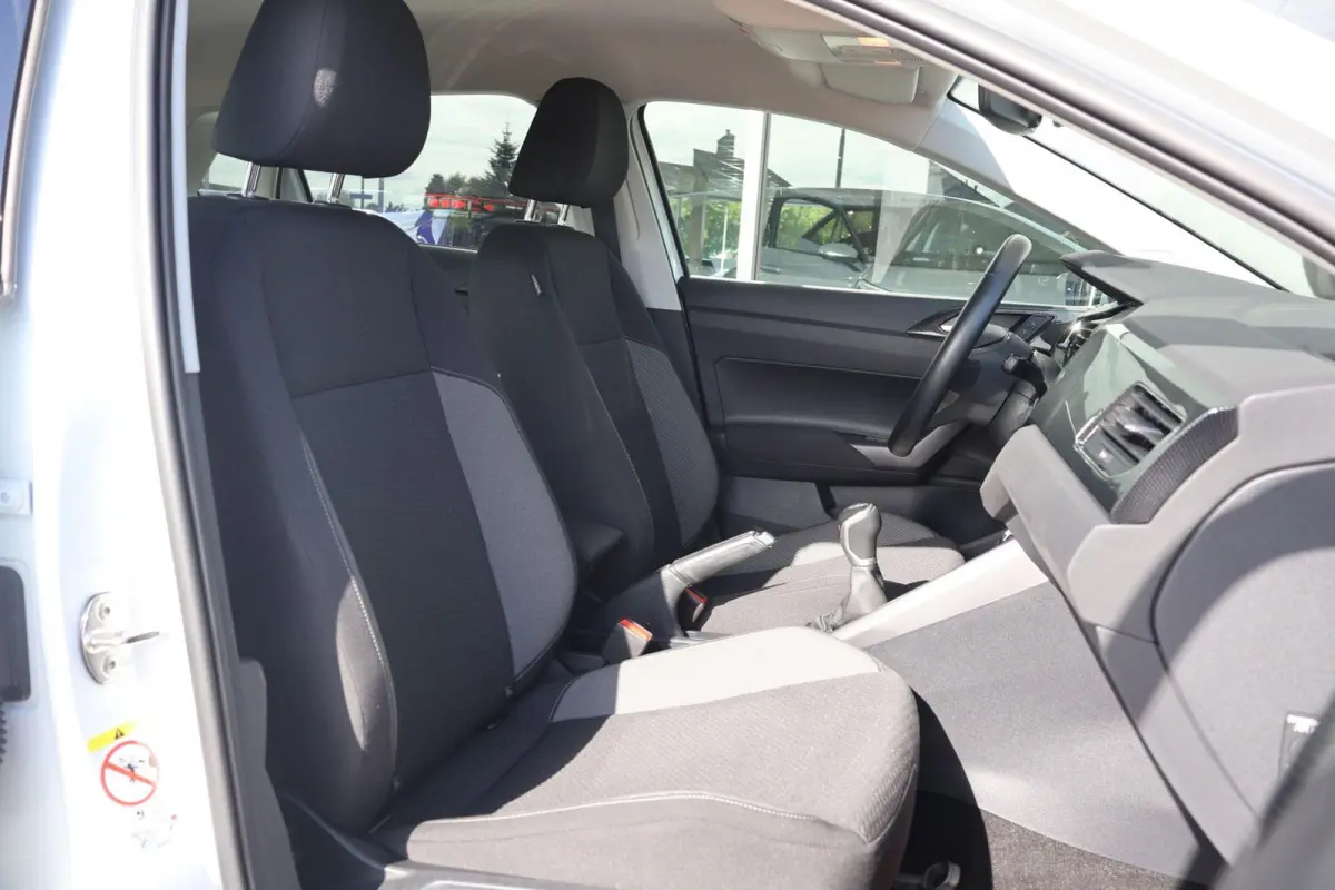 1.0 TSI 95pk Life | Adaptive Cruise | Carplay | PDC | DAB Radio