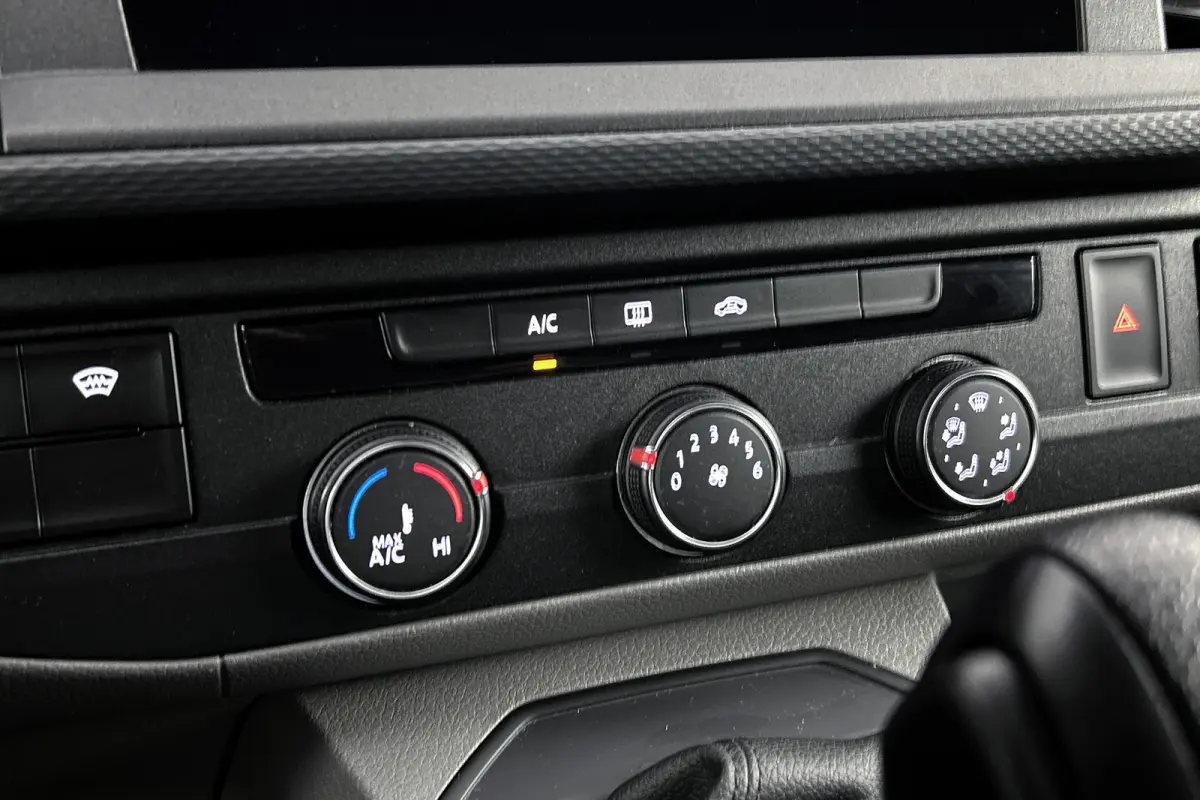2.0 TDI 150PK DSG L2 | Trekhaak | Dubbel schuifdeur | Camera | Apple Carplay