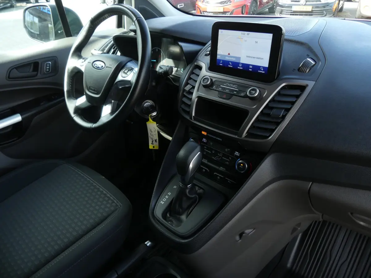 1.5 EcoBlue 120PK Automaat L2 Sport / Carplay / 2X Schuifd.