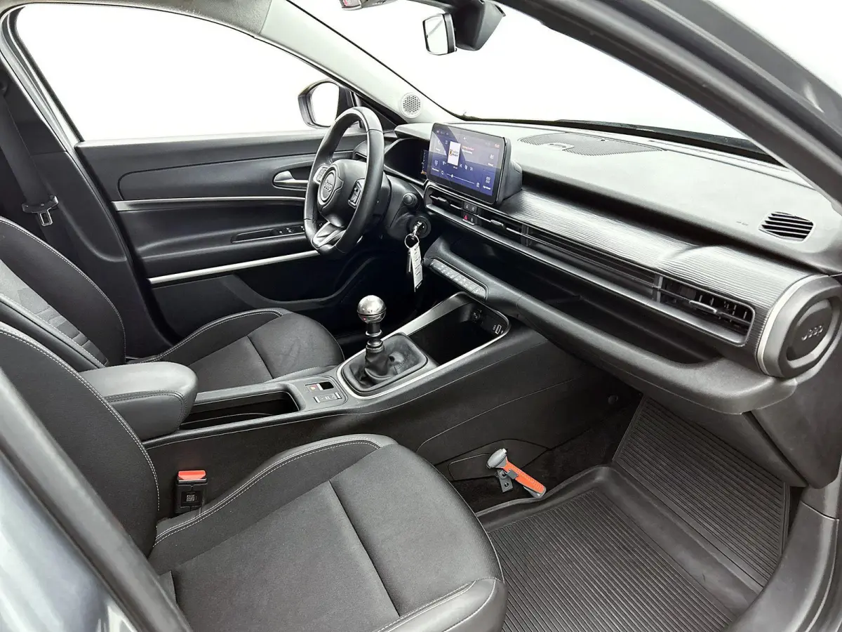 1.2 Altitude | Apple Carplay / Android Auto | Climate Control | Cruise Control | Achteruitrijcamera | Parkeersensoren | Trekhaak |
