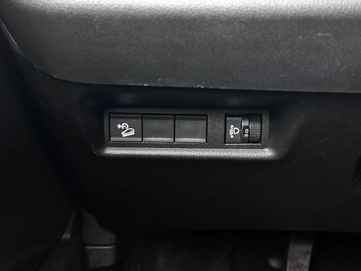 1.2 Altitude | Apple Carplay / Android Auto | Climate Control | Cruise Control | Achteruitrijcamera | Parkeersensoren | Trekhaak |