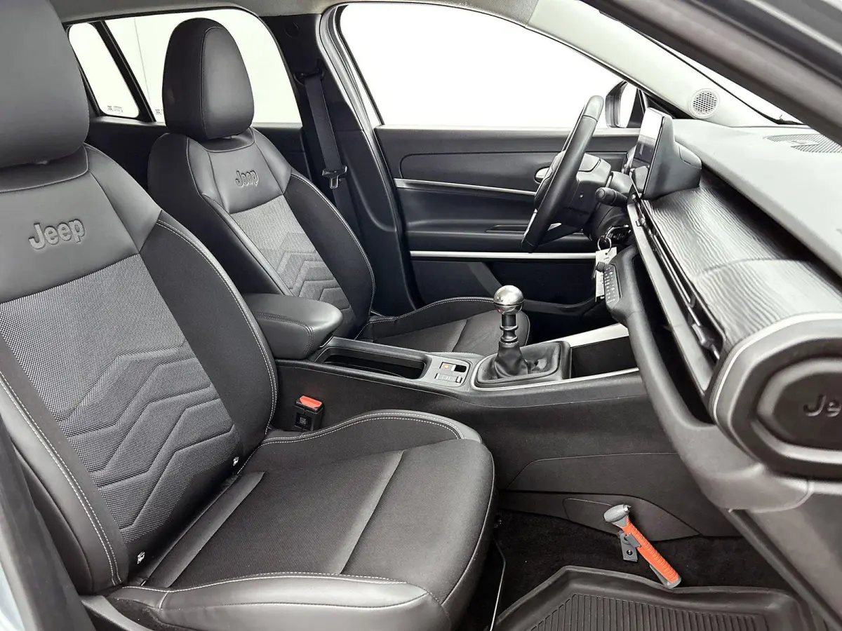 1.2 Altitude | Apple Carplay / Android Auto | Climate Control | Cruise Control | Achteruitrijcamera | Parkeersensoren | Trekhaak |
