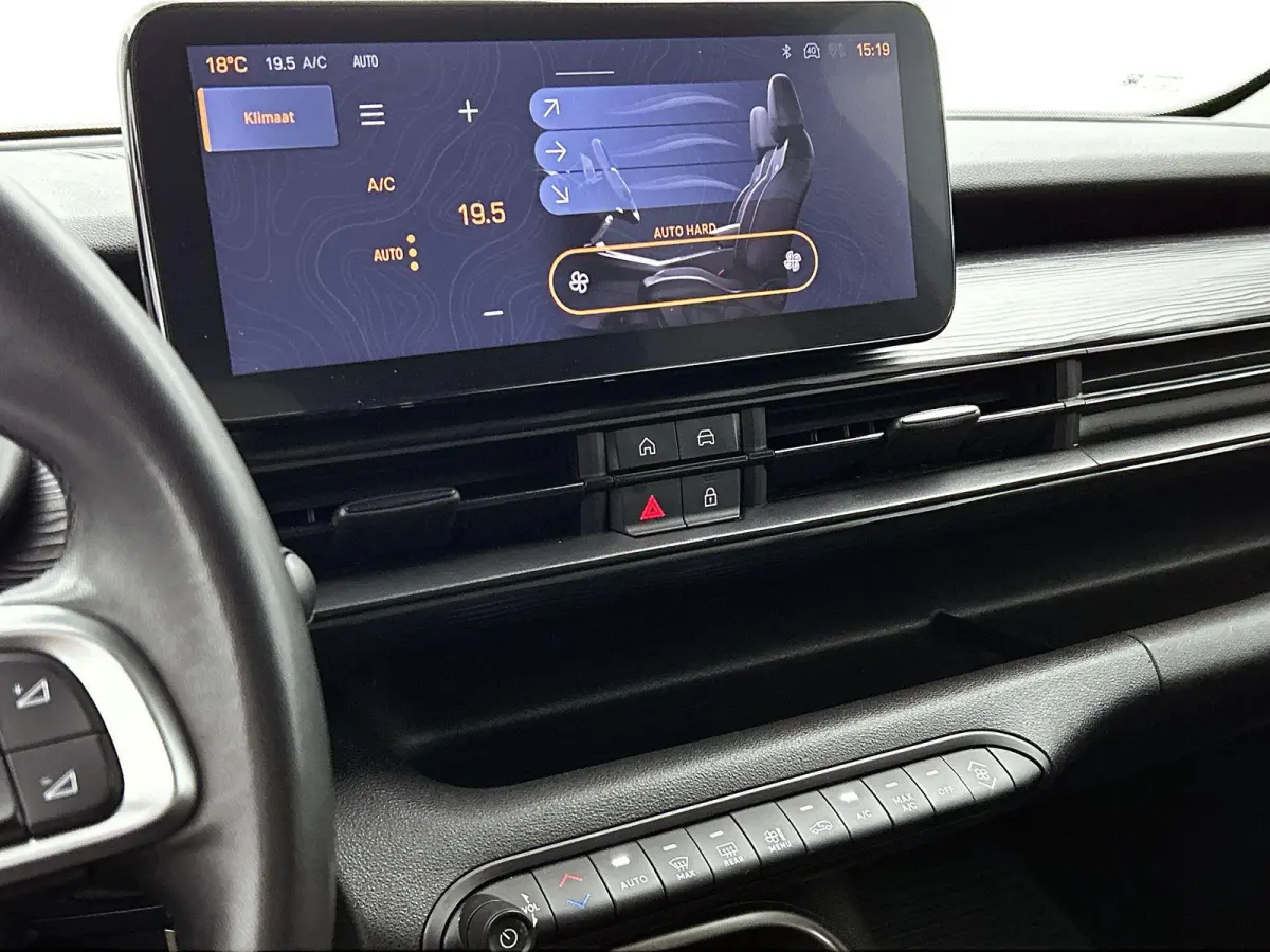 1.2 Altitude | Apple Carplay / Android Auto | Climate Control | Cruise Control | Achteruitrijcamera | Parkeersensoren | Trekhaak |